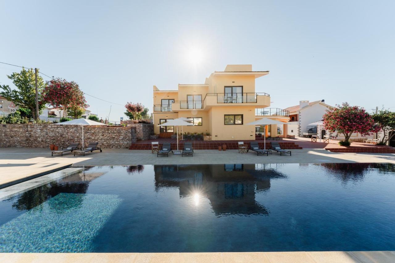 Villa Dos R'S Авис Екстериор снимка