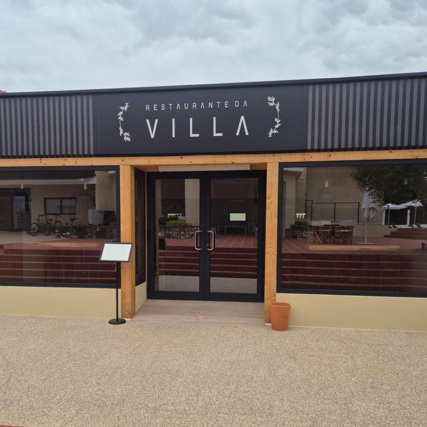 Villa Dos R'S Авис Екстериор снимка